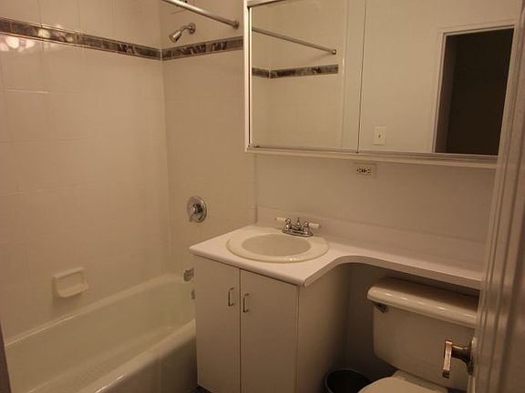 5th image of 76 W 82nd St #4D