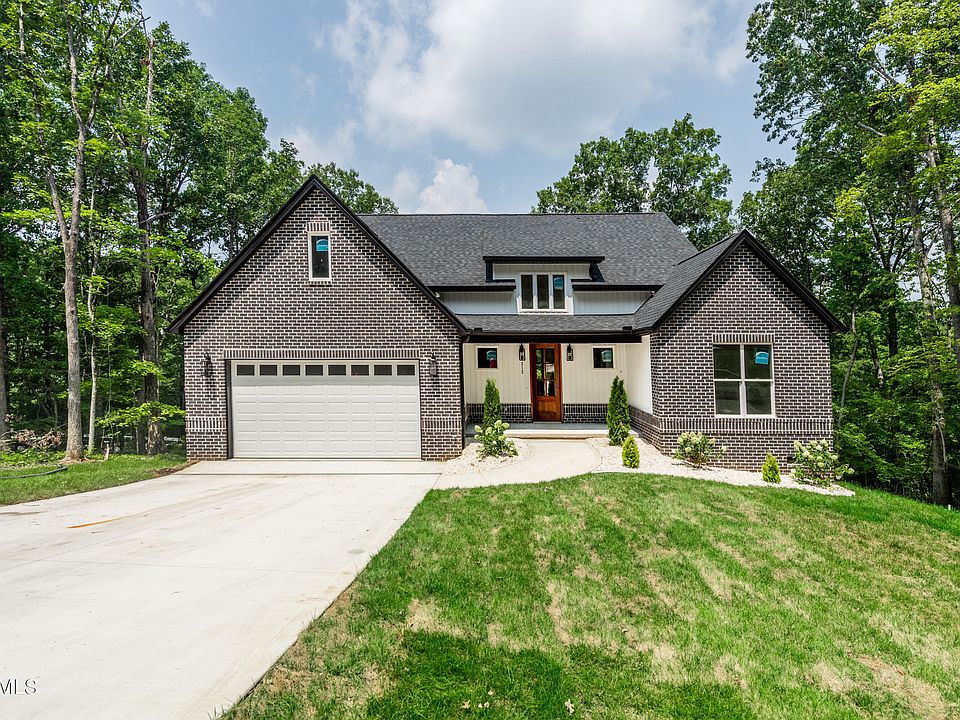 1st image of 212 Chahyga Cir