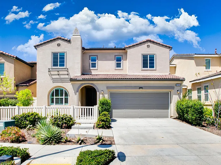 11632 Solaire Way — Photo 1