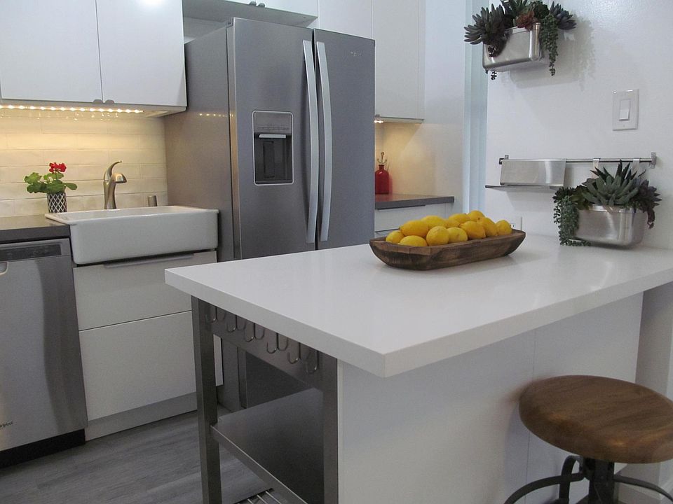 1st image of 55 Navy St APT 105