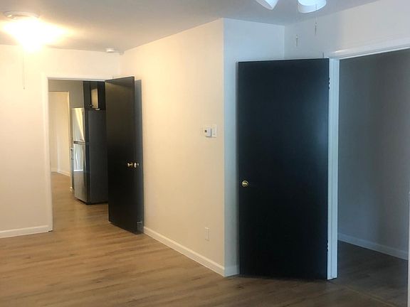 5th image of 722 Wyche Dr