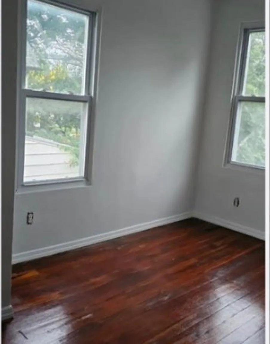 137 Harrison Ave — Photo 3