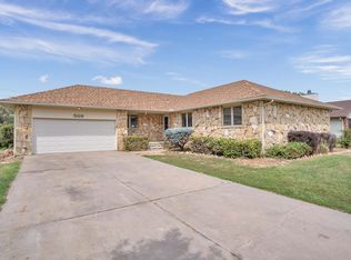 509 Meadowlark Ln, Newton, KS 67114