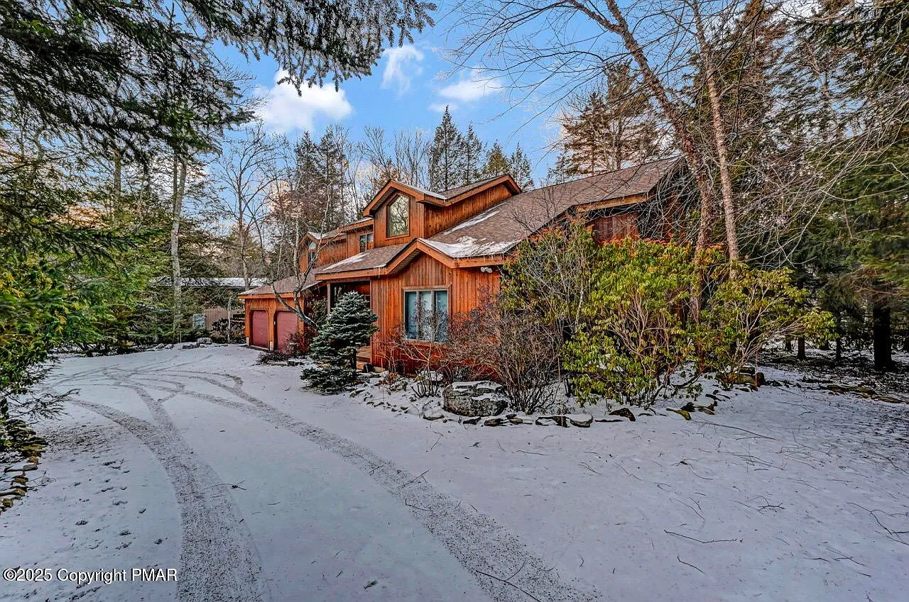 205 Tanglewood Dr photo 1