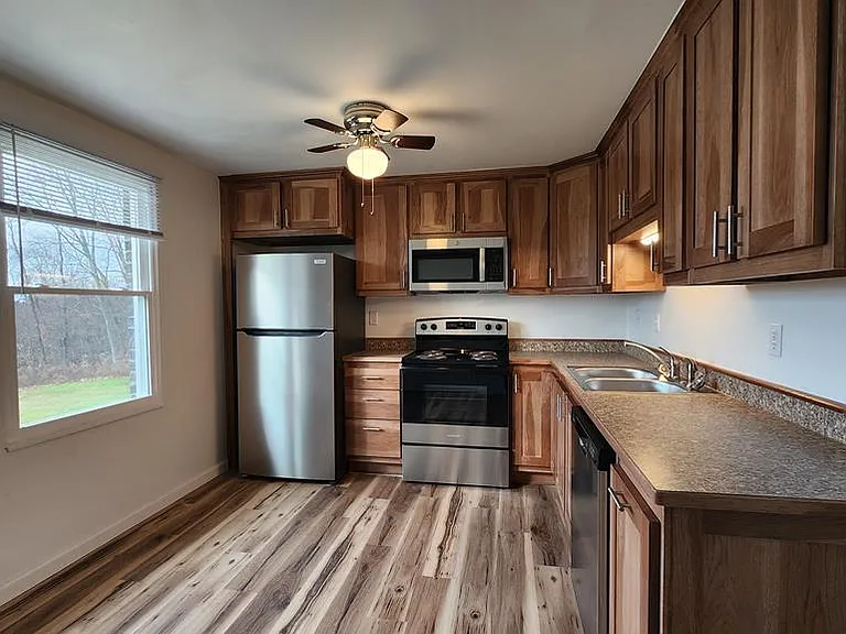 431 Devon Dr — Photo 32