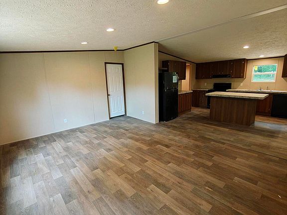 2nd image of 151 Valley Ct