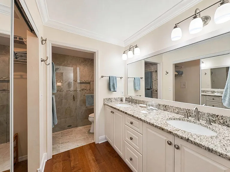 752 Wiggins Lake Dr #102 — Photo 4