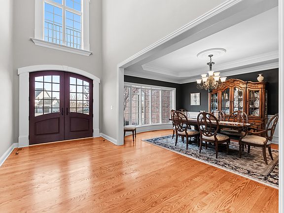 3rd image of 39W622 Henry David Thoreau Pl