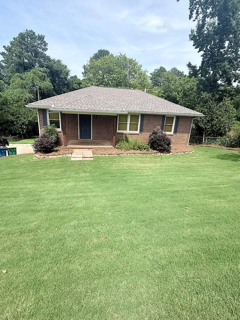 Conrad Dr. 165 — Photo 1
