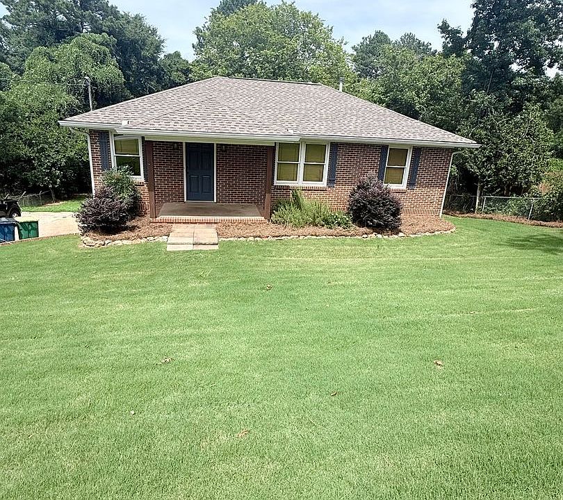 1st image of 165 Conrad Dr