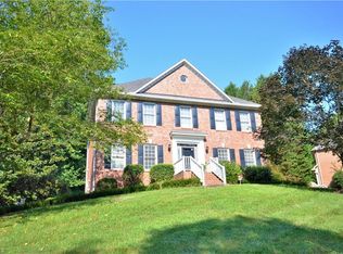 5024 Haystack Hill Rd, Winston Salem, NC 27106