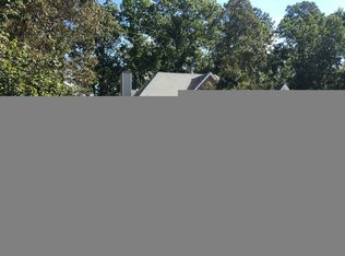 842 Winding Grove Ln, Loganville, GA 30052