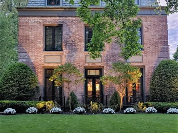 88 Oakland Pl, Buffalo, NY 14222