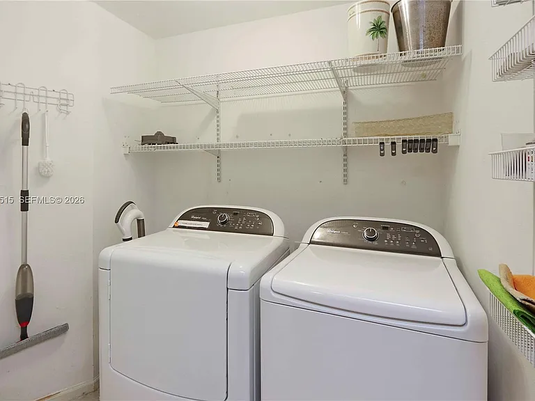 10 Aragon Ave #1216 — Photo 27