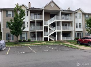 336 Wimbeldon Ct, North Brunswick, NJ 08902