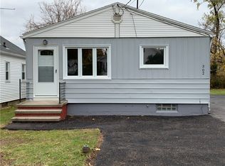 302 Dunn St, Rochester, NY 14621