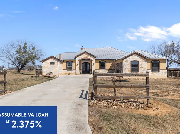 109 Colibro Creek, La Vernia, TX 78121