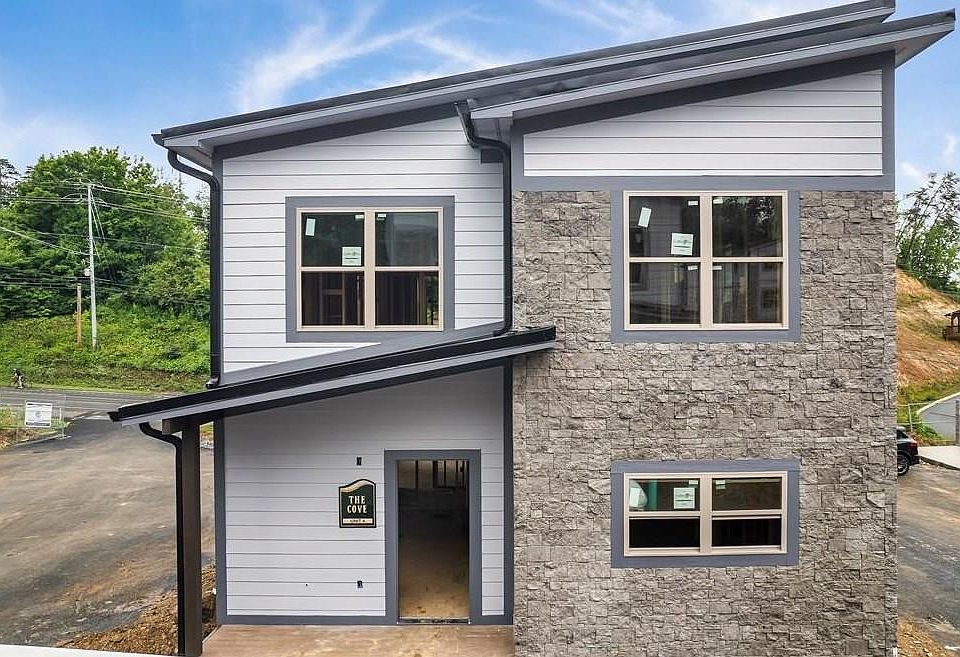 1st image of 576 Dollywood Ln #2