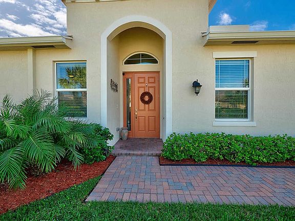4th image of 11141 SW Winding Lakes Cir