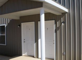 2594 Hickman Rd, Poplar Bluff, MO 63901