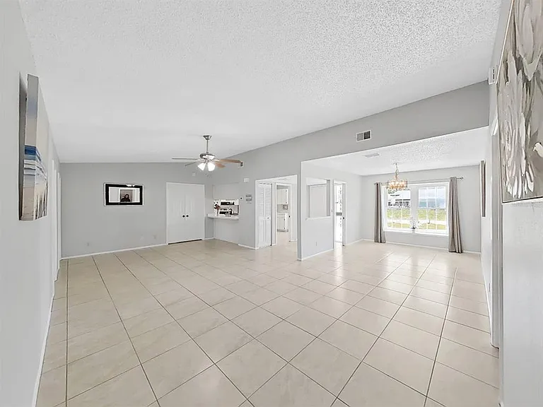 878 Rustic Oaks Dr — Photo 7