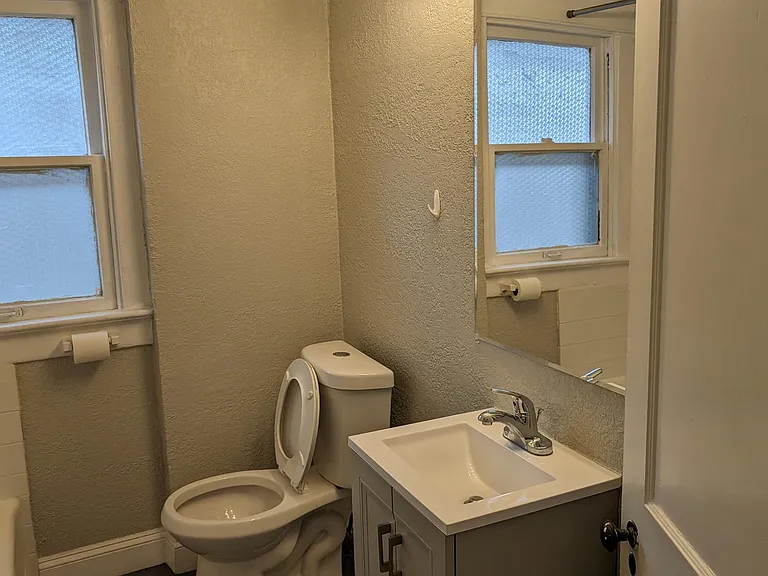 5005 Walnut St #2 — Photo 7