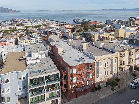 2nd image of 444 Lombard St