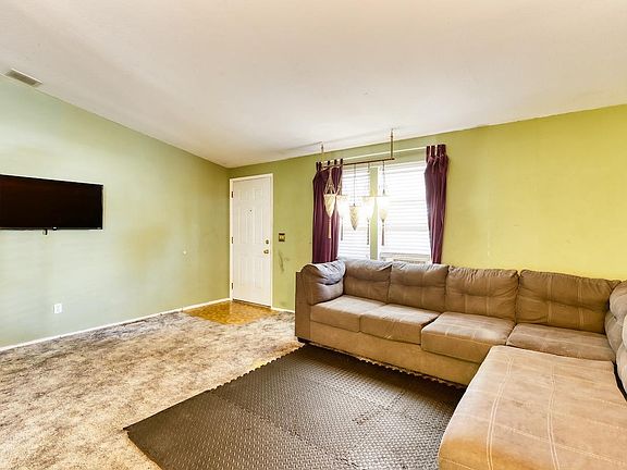 2nd image of 153 Almeria Court