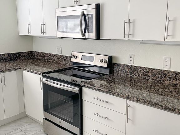 4th image of 5040 A St