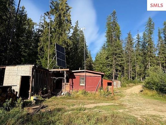 2nd image of 922 Cottonwood Rd