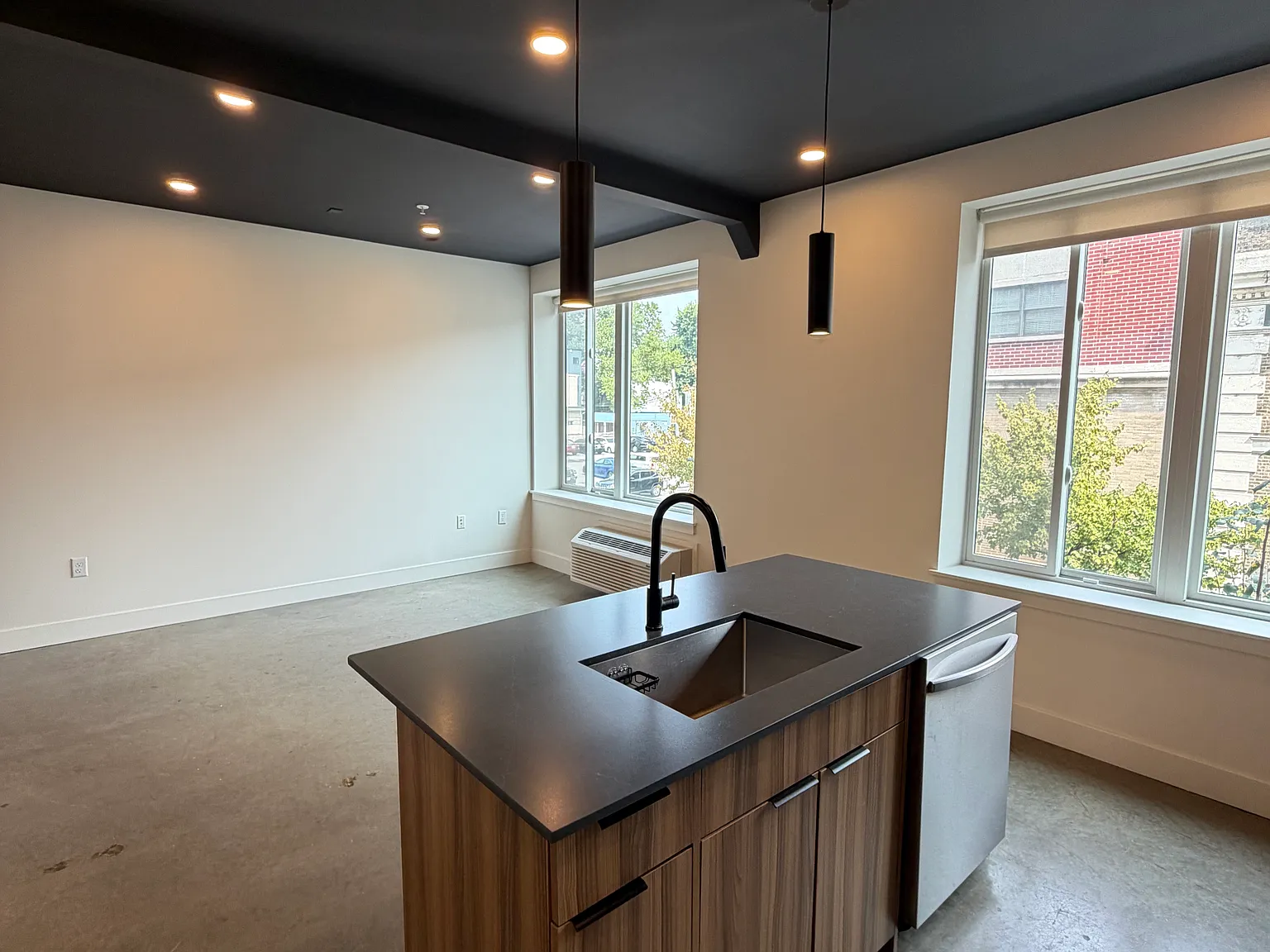 2 bed, 965 sqft, $2,795 — Photo 3