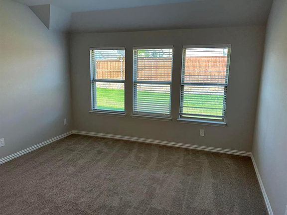 3rd image of 1273 Binfield Dr