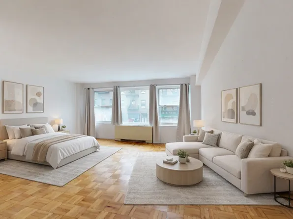 33 Greenwich Avenue image 1 of 8