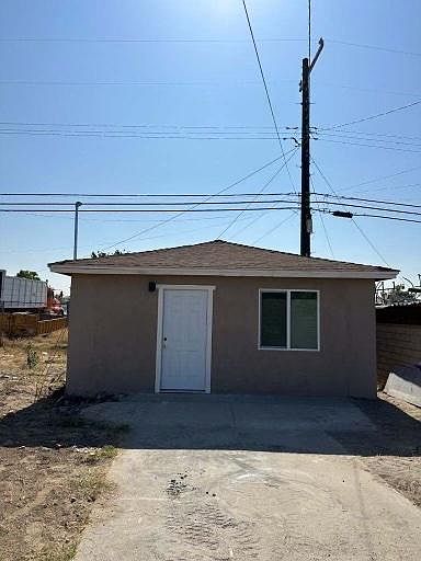 2nd image of 6733 Cherimoya Ave #2