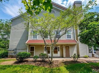 261 Prestwick Way UNIT 261, Edison, NJ 08820