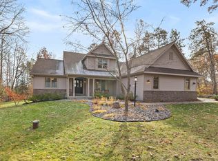 9457 Woodland Cir, Amherst Junction, WI 54407