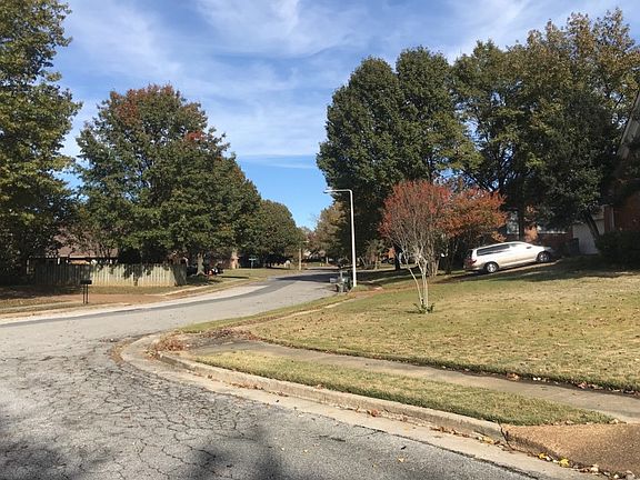 5th image of 8309 Weatherwood Ln