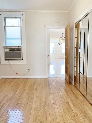 Rented by Compass | media 7
