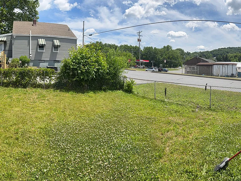 75 Industrial Dr N — Photo 18