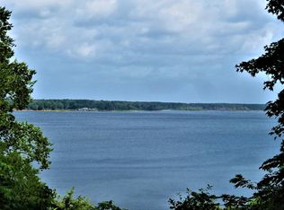 147 Cheyenne St, Zavalla, TX 75980