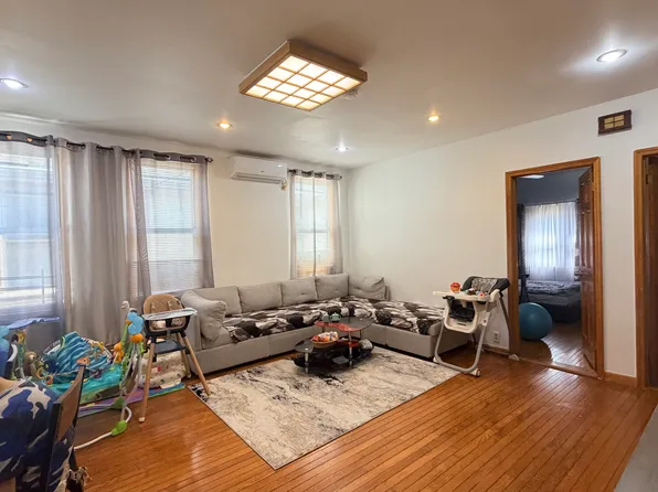 2458 E 21st St Floor 2, Brooklyn, NY 11235