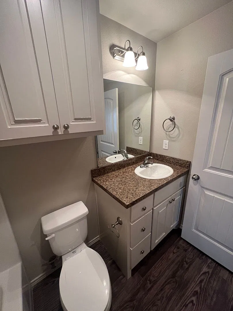 Available Now! 3 Bedroom 2 Bathroom 2 Car Garage In Cooper Isd — Photo 4
