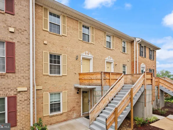 905 S Rolfe St #2, Arlington, VA 22204