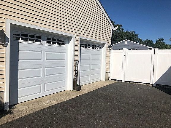 4th image of 336 Twin Oaks Dr