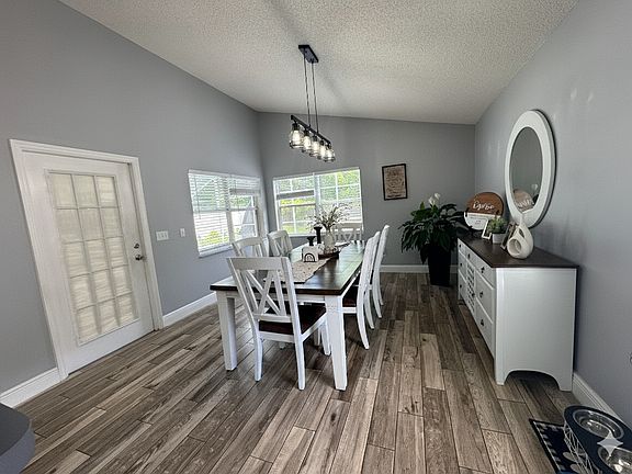 Dining room table