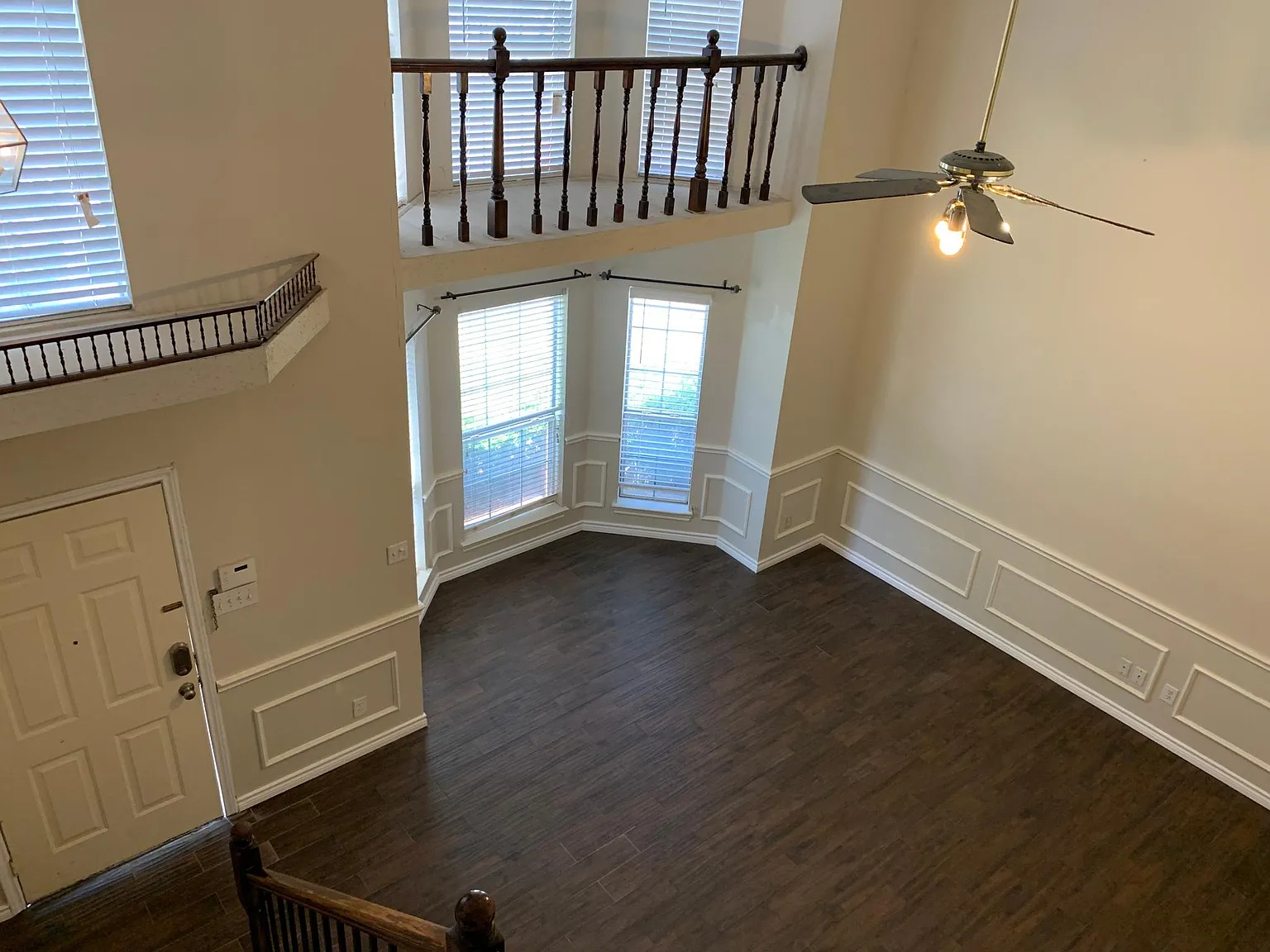5 bed, 2.5 bath, 2862 sqft, $2,850 — Photo 3