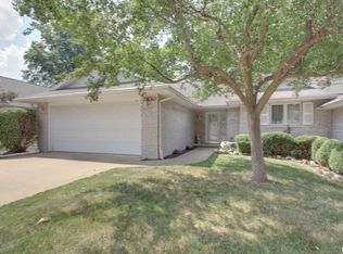 2830 Bluff Ridge Dr, Quincy, IL 62305