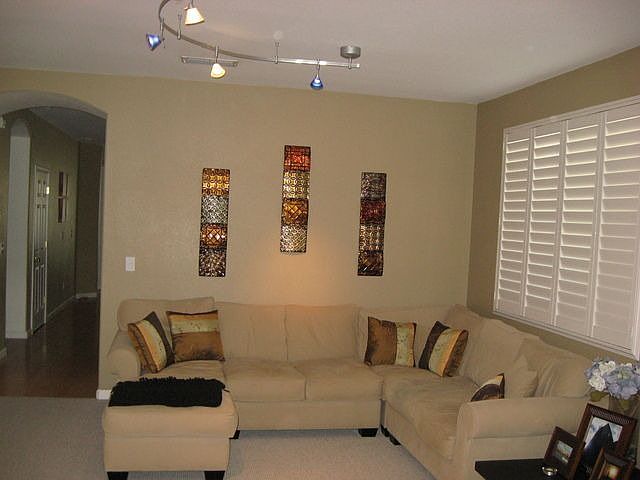 2nd image of 592 Sutherland Ranch Ln