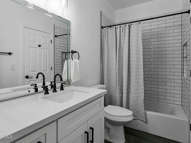 1610 N Stapley Dr #111 — Photo 15