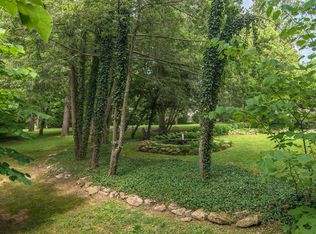 2401 Valley Brook Rd, Nashville, TN 37215